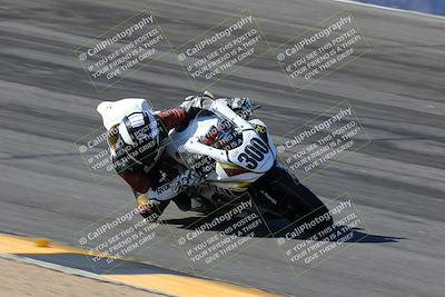media/Mar-21-2025-CVMA Friday Practice (Fri) [[30cd4fe323]]/3-Racer 2/Session 2 (Bowl)/